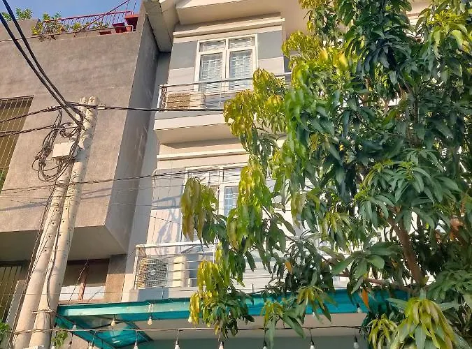 Tn\'S House